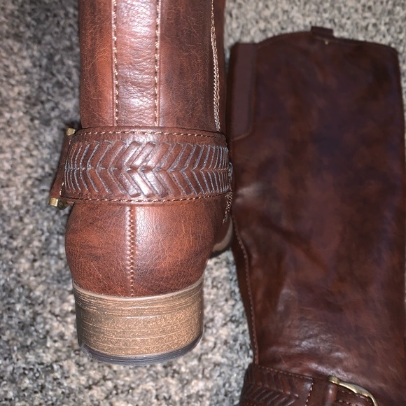 G.H. Bass Women’s Brown Riding Boots - Picture 6 of 6